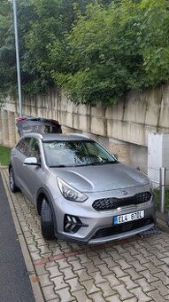 Prodám Kia Niro 1.6 GDi HYBRID, 104 kW, r.v. 2021