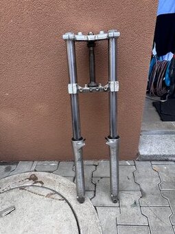 V Max 1200 originální a jiné díly, pište co potřebujete