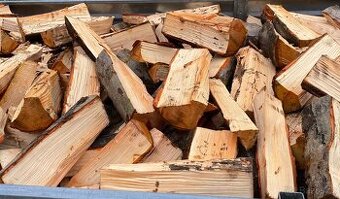 Palivové dřevo štípané