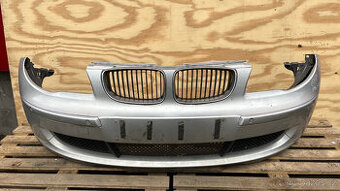 231. PŘEDNÍ NÁRAZNÍK BMW 1 E87