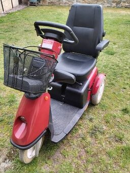 Elektrická tříkolka pro seniory a invalidy