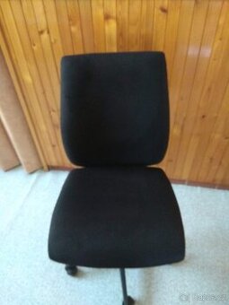 Kancelářské křeslo