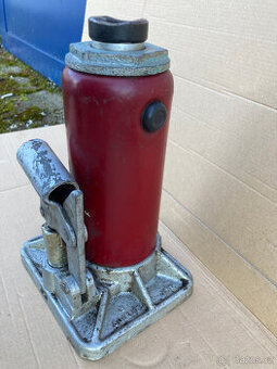 Hever, hydraulický zvedák 5 tun panenka za 600 kč