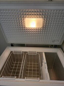 mrazák v pěkném stavu, SIEMENS, 200 L