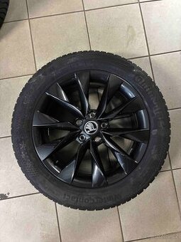 Prodám ORIGINÁLNÍ disk 17" na Superba IV + Pneu Continenta