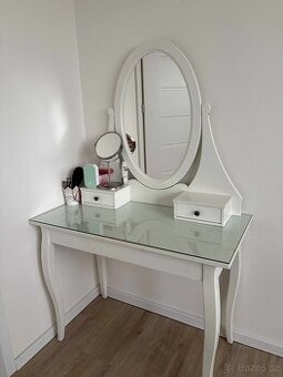 Hemnes toaletní stolek IKEA - 1