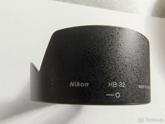 Sluneční clona Nikon HB-32