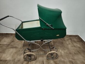 Retro kočárek Liberta