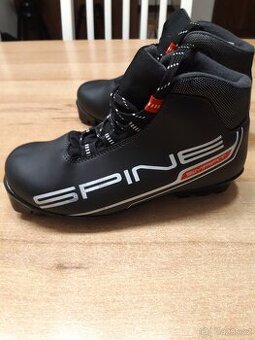 Boty na běžky v.36