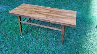 Retro konferencni stolek