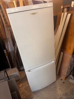 Plne funkcni lednice