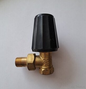 Radiátorový ventil V4233 3/8"rohový