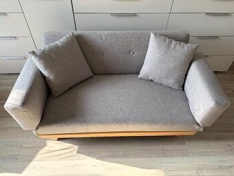 Rozkládací gauč / pohovka– světle šedá, dobrý stav