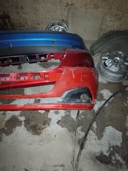 Přední nárazník Peugeot 208