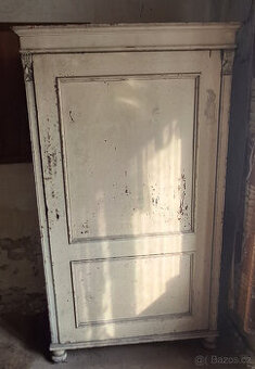 Starožitná skříň, špajzka