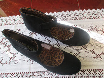 Dámské nové kotníčkové boty