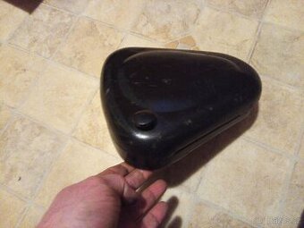 Jawa Pérák - Cz 150 c, kastlik nářadí