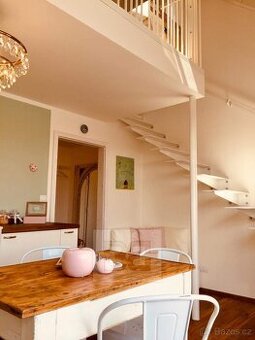 Pronájem ojedinělého mezonetového bytu s terasou v Mikulově
