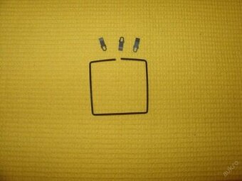 Pentacon Six - 3 kusy přítlačných destiček na rámeček matnic