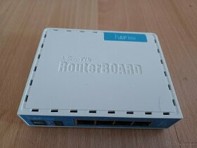 Router MikroTik RB941-2nD-TC hAP lite - 1
