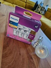 Žárovka LED Philips bodová 4,6 W GU10 teplá bílá