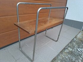 chromovaný stolek - etažér - MARCEL BREUER - funkcionalismus