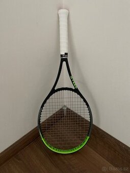 Prodám tenisovou raketu Wilson Blade