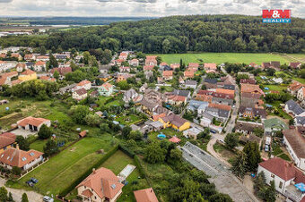 Prodej pozemku k bydlení, 840 m², Semice