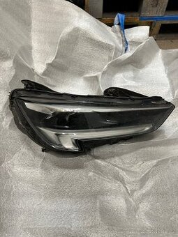 Přední světlomet Pravý Opel Insignia B lift