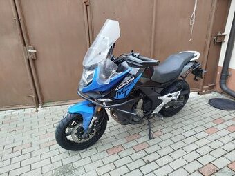 CF MOTO 650 MT - 1