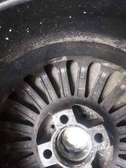 Alu kola + pneu Fiat Grande Punto 17"