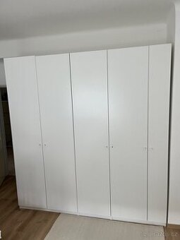 Skříň IKEA PAX