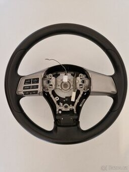 Multifunkční volant Subaru Forester