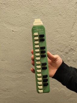 Foukací klávesová harmonika Melodica