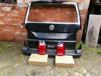 VW T6, T6.1 - zadní dveře ,světla , nárazník