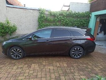 HYUNDAI i40 1,7CRDi 104kW automat