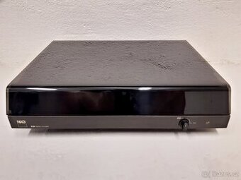 Gramo chassis NAD