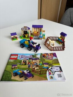 Lego Friends Mia a stáj pro hříbata