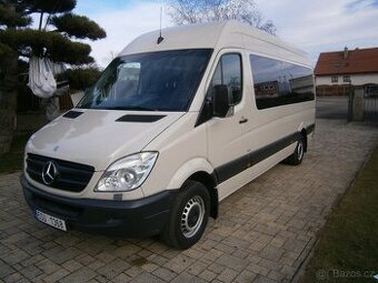 MERCEDES SPRINTER 319 CDI BUS 9 MÍST AUTOMAT
