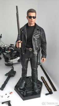 Predám hot toys figurku terminatora 1/6. Komplet balenie. - 1