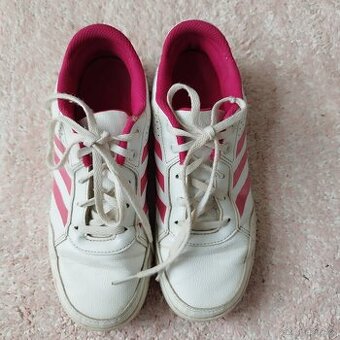 Adidas vel. 36
