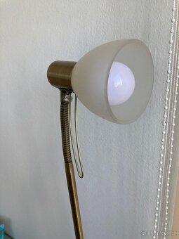 Stojací Lampa / svítidlo