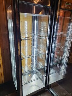 Lednice NORDline černá skleněná 185 cm