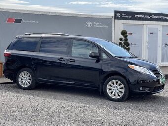 Toyota Sienna, 3.5 V6 4×4 automat, 7 míst, Tažné, STK