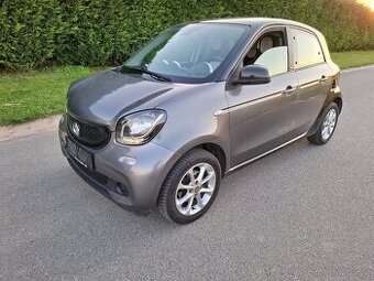Smart Forfour 1.0i 52kw Klima Alu Navi Model 2015.