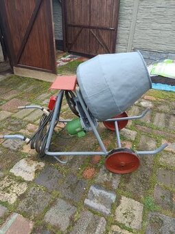 Stavební míchačka