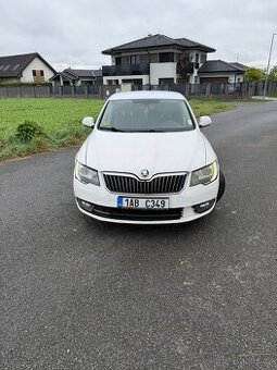 Škoda Superb II facelift 2.0 TDI manuál-splátky bez registru