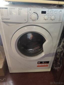Pračka Indesit 4 kg