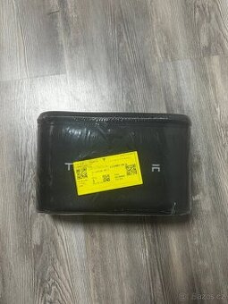 Kompresor Tesla + s. řetězy + stř. pokličky kol