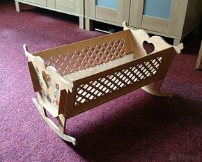 Dětská dřevěná kolébka ručně malovaná